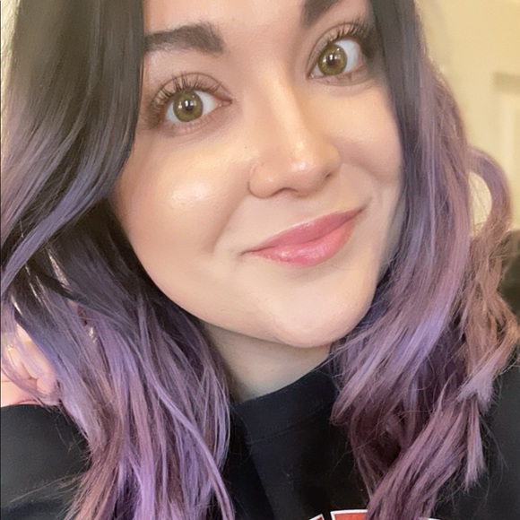 Meet your Posher, Consuelo - Picture 1 of 3